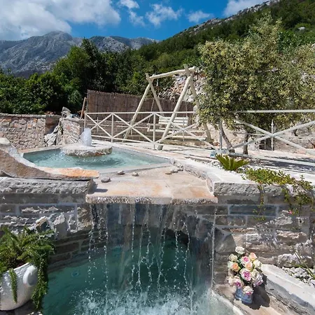 The Hidden Treasure Village - Entire Willa