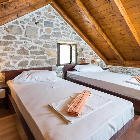 The Hidden Treasure Village - Entire Willa *