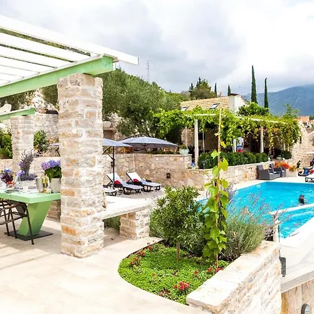 The Hidden Treasure Village - Entire Willa *