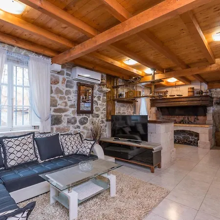 The Hidden Treasure Village - Entire Willa *