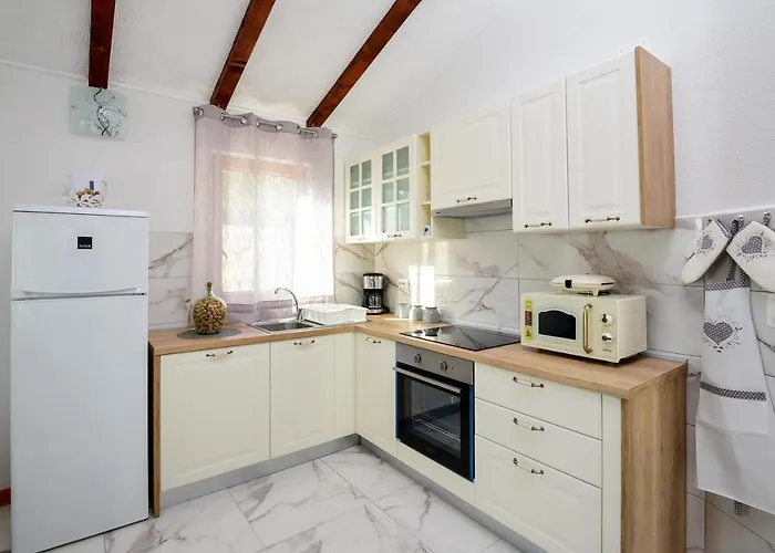 The Hidden Treasure Village - Entire Orebić