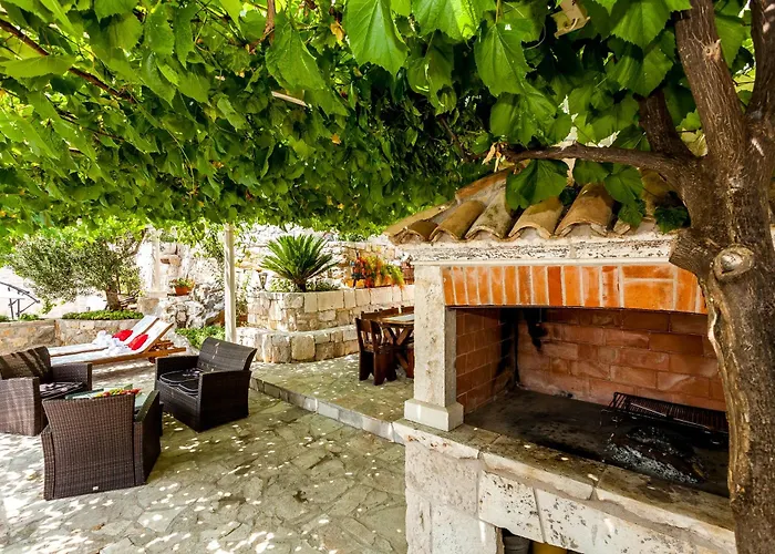 The Hidden Treasure Village - Entire Orebić